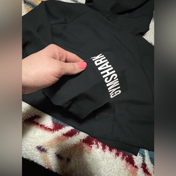 GymShark BLK Windbreaker - Picture 9 of 9